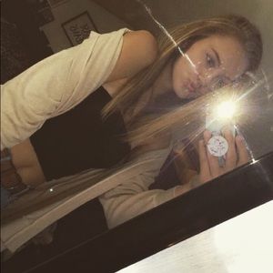 Meet your Posher, Julia